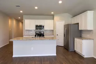 2903 Arbors Edge Ct, Conroe, TX 77301 - Photo 3