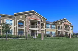 332 Independence Dr, Port Lavaca, TX 77979 - Photo 3