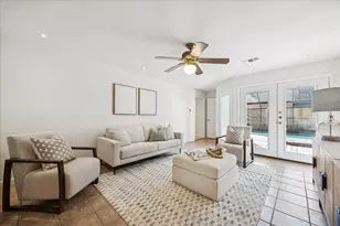 2409 Dryden Rd, Houston, TX 77030 - Photo 11