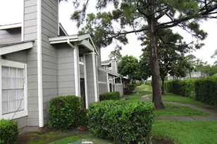 12109 Sandpiper Dr, Houston, TX 77035 - Photo 17