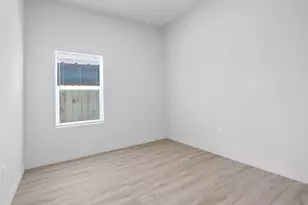 9725 Kerr St, Houston, TX 77029 - Photo 27