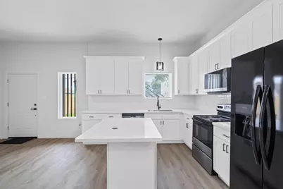 9725 Kerr Street #A, Houston, TX 77029 - Photo 9