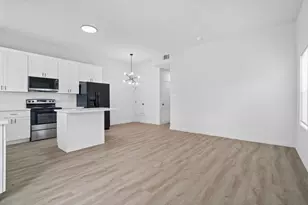 9725 Kerr St, Houston, TX 77029 - Photo 3