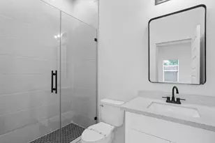 9725 Kerr St, Houston, TX 77029 - Photo 25