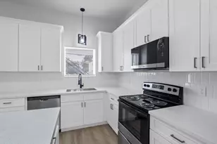 9725 Kerr St, Houston, TX 77029 - Photo 17