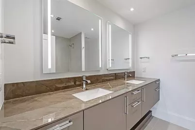 1701 Hermann Drive #34L, Houston, TX 77004 - Photo 19