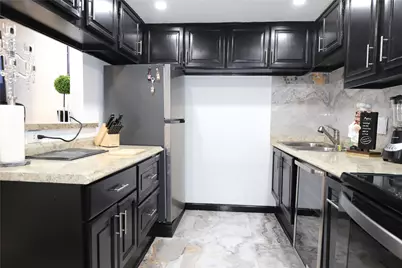 7047 Bissonnet Street #37, Houston, TX 77074 - Photo 13
