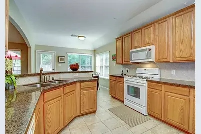 3 Gilded Crest Court, The Woodlands, TX 77382 - Photo 5