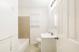 8451 1/2 Howard Dr, Houston, TX 77017 - Photo 5