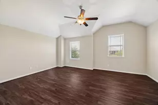 660 Oak Cir Dr E, Conroe, TX 77301 - Photo 21
