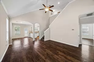 660 Oak Cir Dr E, Conroe, TX 77301 - Photo 5