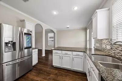 660 Oak Circle Drive E, Conroe, TX 77301 - Photo 13