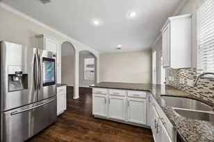 660 Oak Cir Dr E, Conroe, TX 77301 - Photo 13