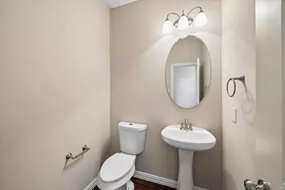 660 Oak Circle Drive E, Conroe, TX 77301 - Photo 13