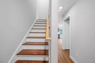 8217 Crestview Dr, Houston, TX 77028 - Photo 9