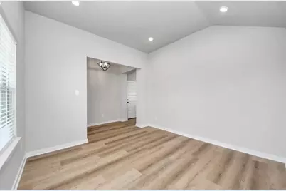 8331 Amethyst Valley Lane, Angleton, TX 77515 - Photo 9