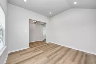 8331 Amethyst Valley Ln, Angleton, TX 77515 - Photo 9