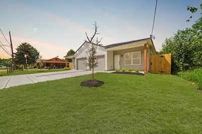 7817 Beckley Street #A/B, Houston, TX 77088 - Photo 9