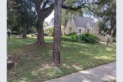 1304 Rhodora Street, La Marque, TX 77568 - Photo 5