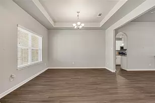 12371 N Chestnut Hls Dr, Conroe, TX 77303 - Photo 13