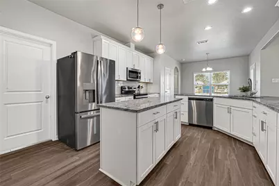 12371 N Chestnut Hills Drive, Conroe, TX 77303 - Photo 21