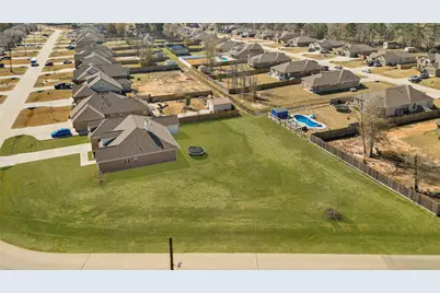 12371 N Chestnut Hills Drive, Conroe, TX 77303 - Photo 5