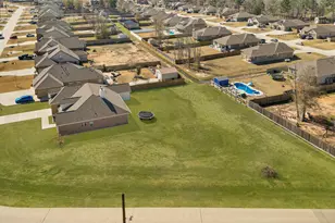 12371 N Chestnut Hls Dr, Conroe, TX 77303 - Photo 5