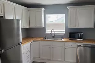 5211 Ave S Up S, Galveston, TX 77551 - Photo 3