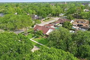 5927 Valkeith Dr, Houston, TX 77096 - Photo 25