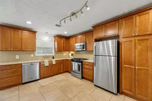 11411 Atwell Dr, Houston, TX 77035 - Photo 11