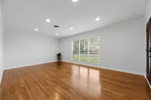 11411 Atwell Dr, Houston, TX 77035 - Photo 9