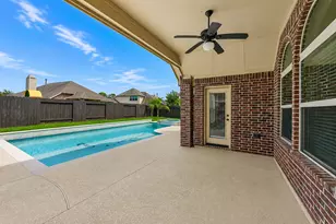 16718 Lake Limestone Ln, Houston, TX 77044 - Photo 39
