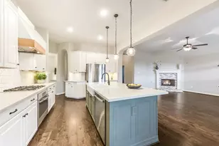 16718 Lake Limestone Ln, Houston, TX 77044 - Photo 11