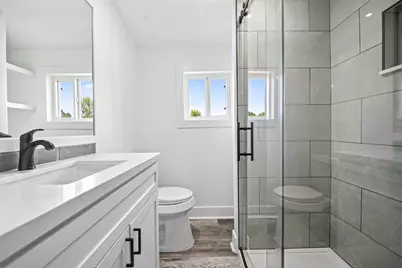 913 Bennington, Houston, TX 77022 - Photo 9