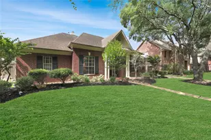 7406 Summer Trail Dr, Sugar Land, TX 77479 - Photo 1