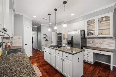 7406 Summer Trail Drive, Sugar Land, TX 77479 - Photo 19