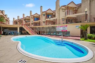 7312 Seawall Blvd, Galveston, TX 77551 - Photo 3