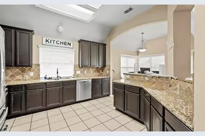 3106 Valley Court, Manvel, TX 77578 - Photo 5