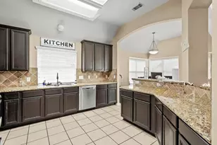 3106 Valley Ct, Manvel, TX 77578 - Photo 5