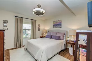 7575 Katy Fwy, Houston, TX 77024 - Photo 23