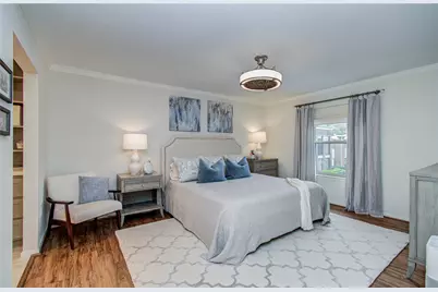 7575 Katy Freeway #113, Houston, TX 77024 - Photo 15