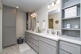 7575 Katy Fwy, Houston, TX 77024 - Photo 19