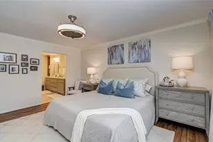 7575 Katy Fwy, Houston, TX 77024 - Photo 17