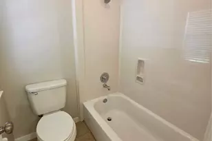 2111 Emerald Cove Dr, League City, TX 77573 - Photo 19