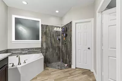 267 Freeman Boulevard, West Columbia, TX 77486 - Photo 17