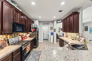 267 Freeman Blvd, West Columbia, TX 77486 - Photo 11