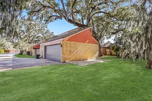 2236 River Oaks Dr, West Columbia, TX 77486 - Photo 35