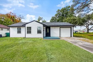 120 Sherman Ave, Pasadena, TX 77503 - Photo 1