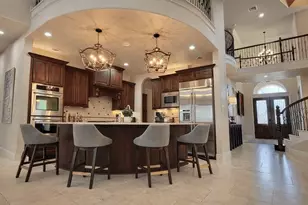 43 W Loftwood Cir, The Woodlands, TX 77382 - Photo 5