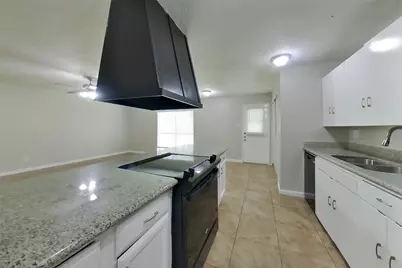 5030 Ridgecreek Drive, Houston, TX 77053 - Photo 5